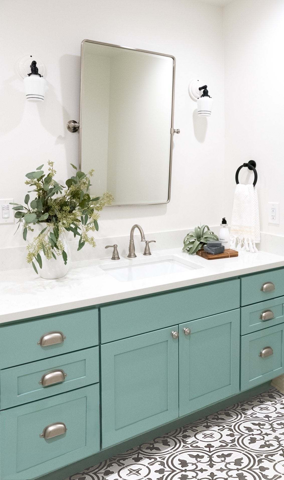 DERMRENO KIDS BATHROOM : FINAL REVEAL - Hello Norden