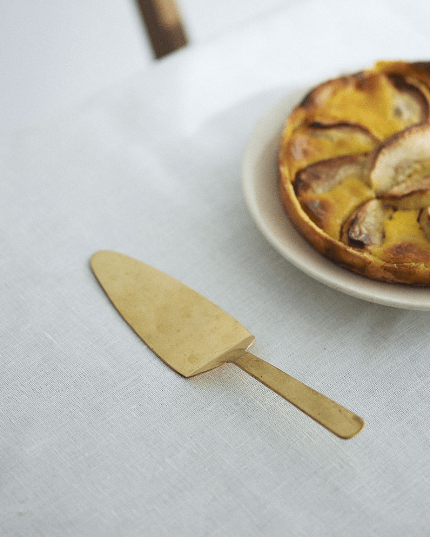 Brass Cake Server - Cake Server - Hello Norden
