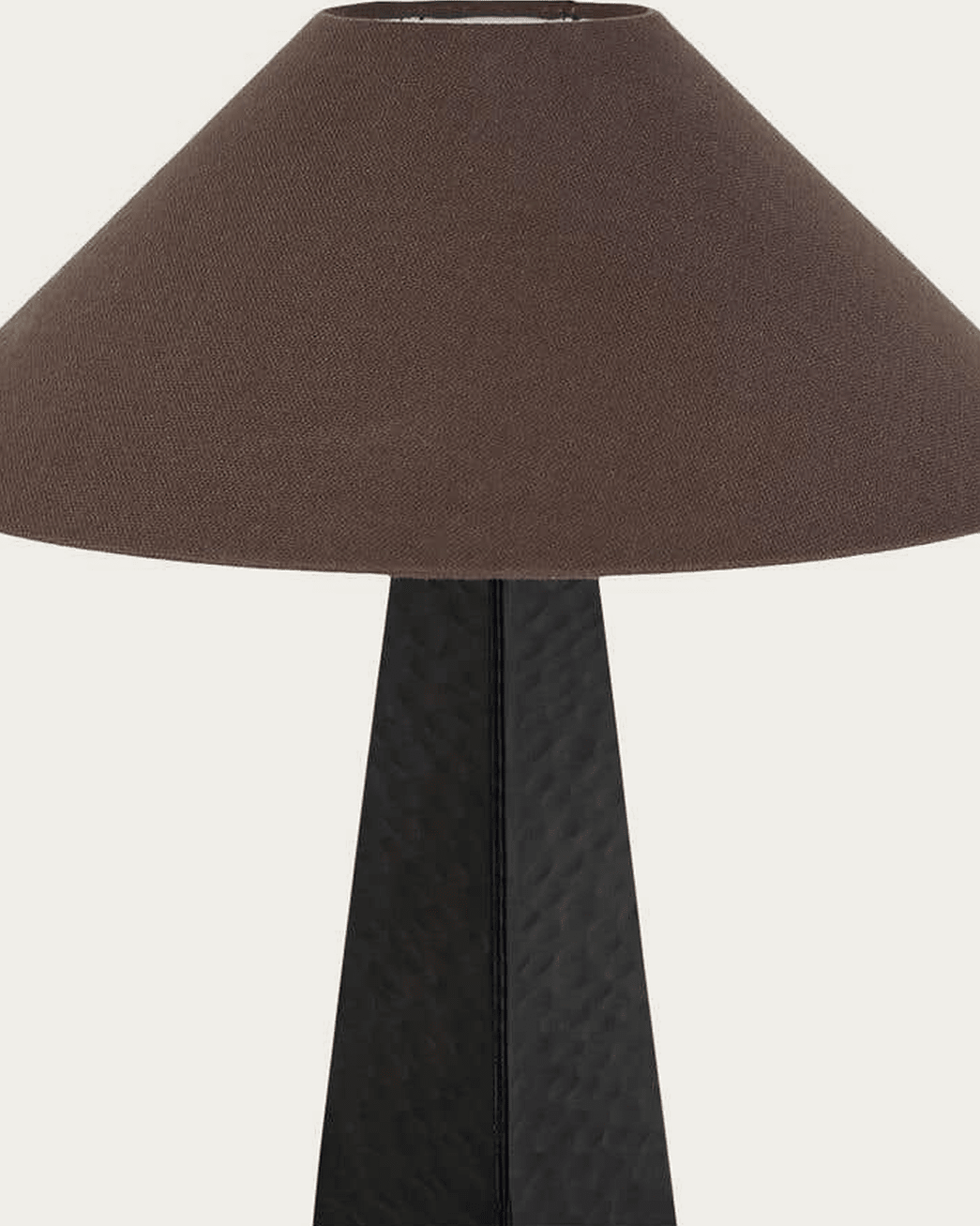 living room furniture modern mountain table lamp Hello Norden - Halfdan Table Lamp, detail view
