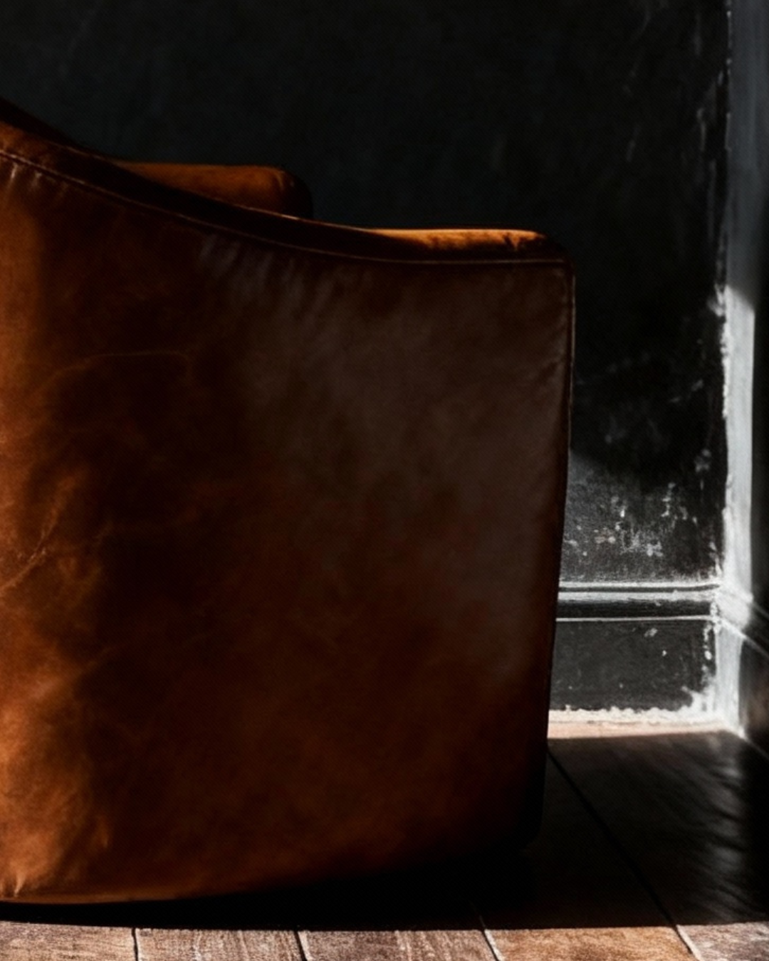 Hallgrim swivel chair - lounge chairs - Made to order furniture - Hello Norden