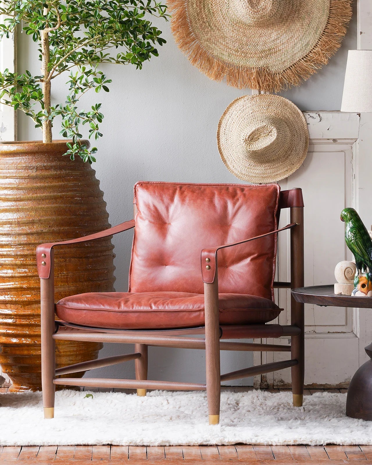 Njala Leather Lounge Chair - Arm Chairs - Hello Norden