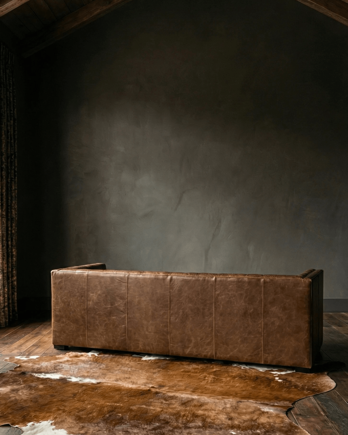 Olin Chesterfield Sofa (multiple sizes) - Sofas - Hello Norden