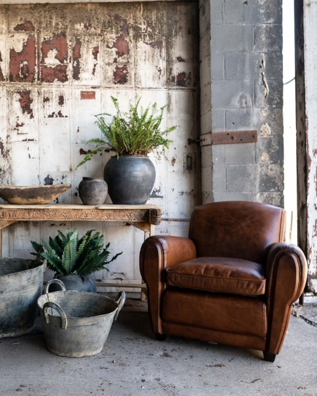 Oscar Leather Club Chair - Arm Chairs - Hello Norden