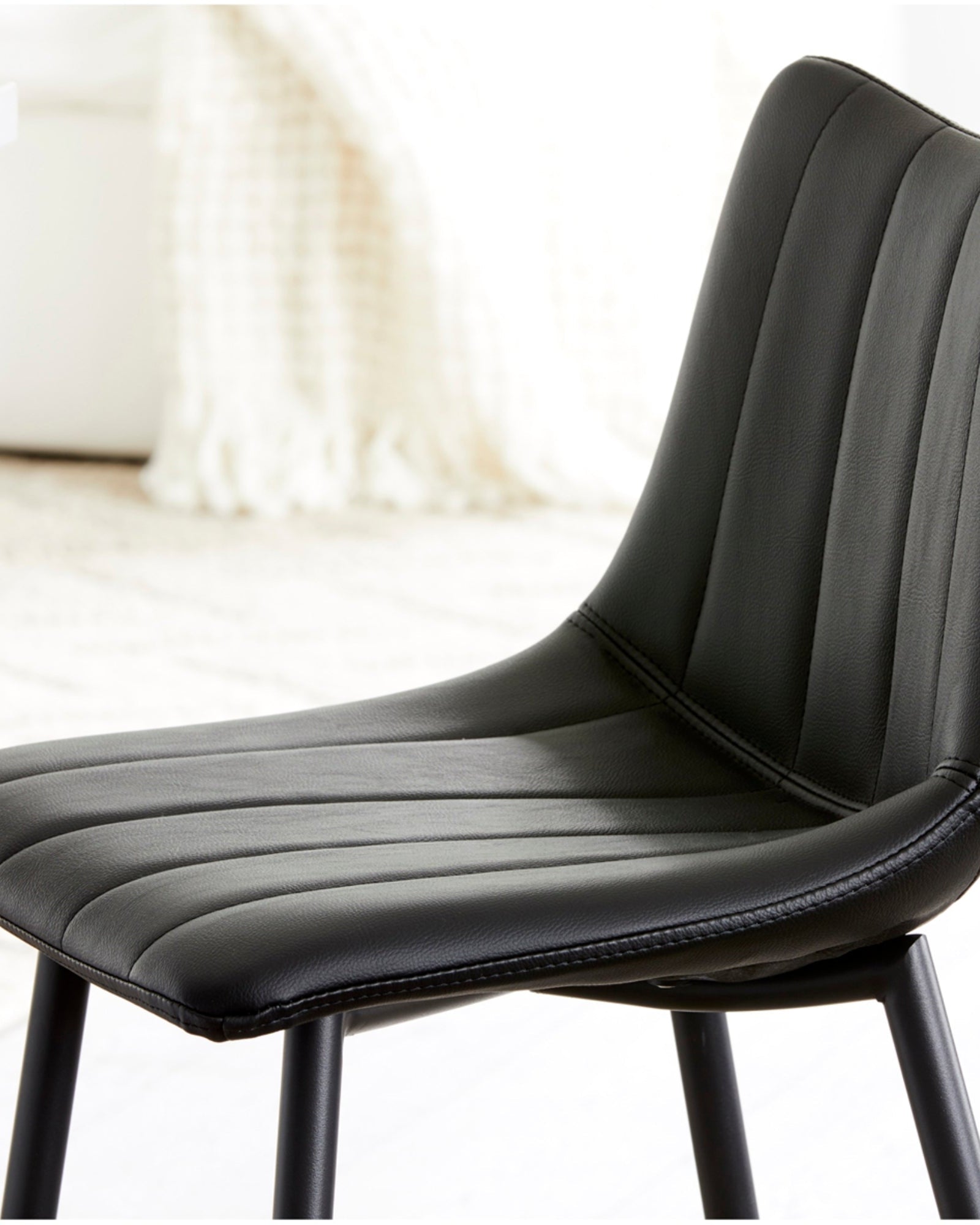 Valdemar Bar Chairs (Set of 2) - Bar Stools - Hello Norden