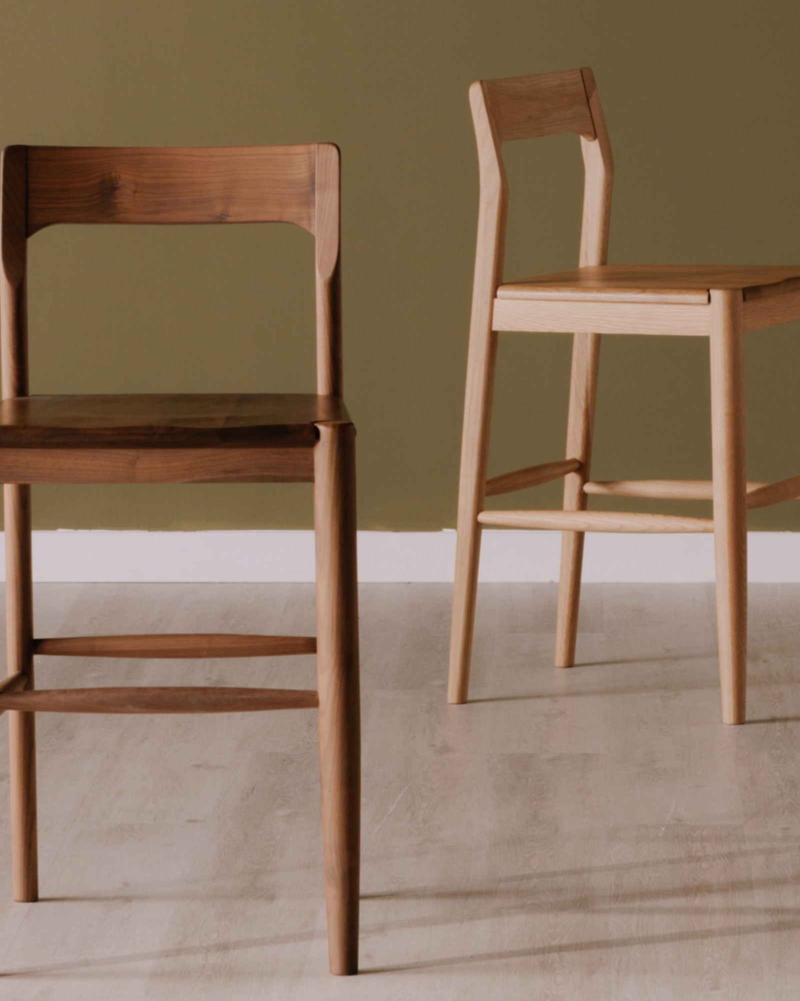 Villads Walnut Bar Chair - Bar Stools - Hello Norden