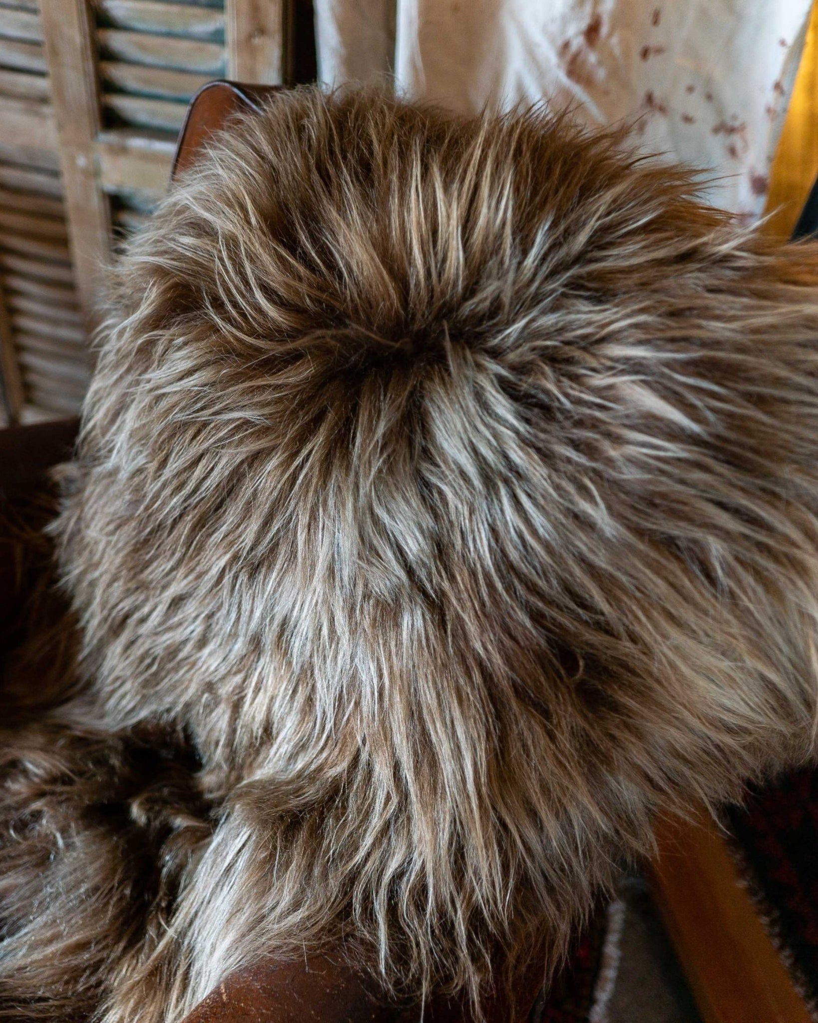 Icelandic Sheepskin Throw Rug - Dyed Brown - Rugs - Hello Norden