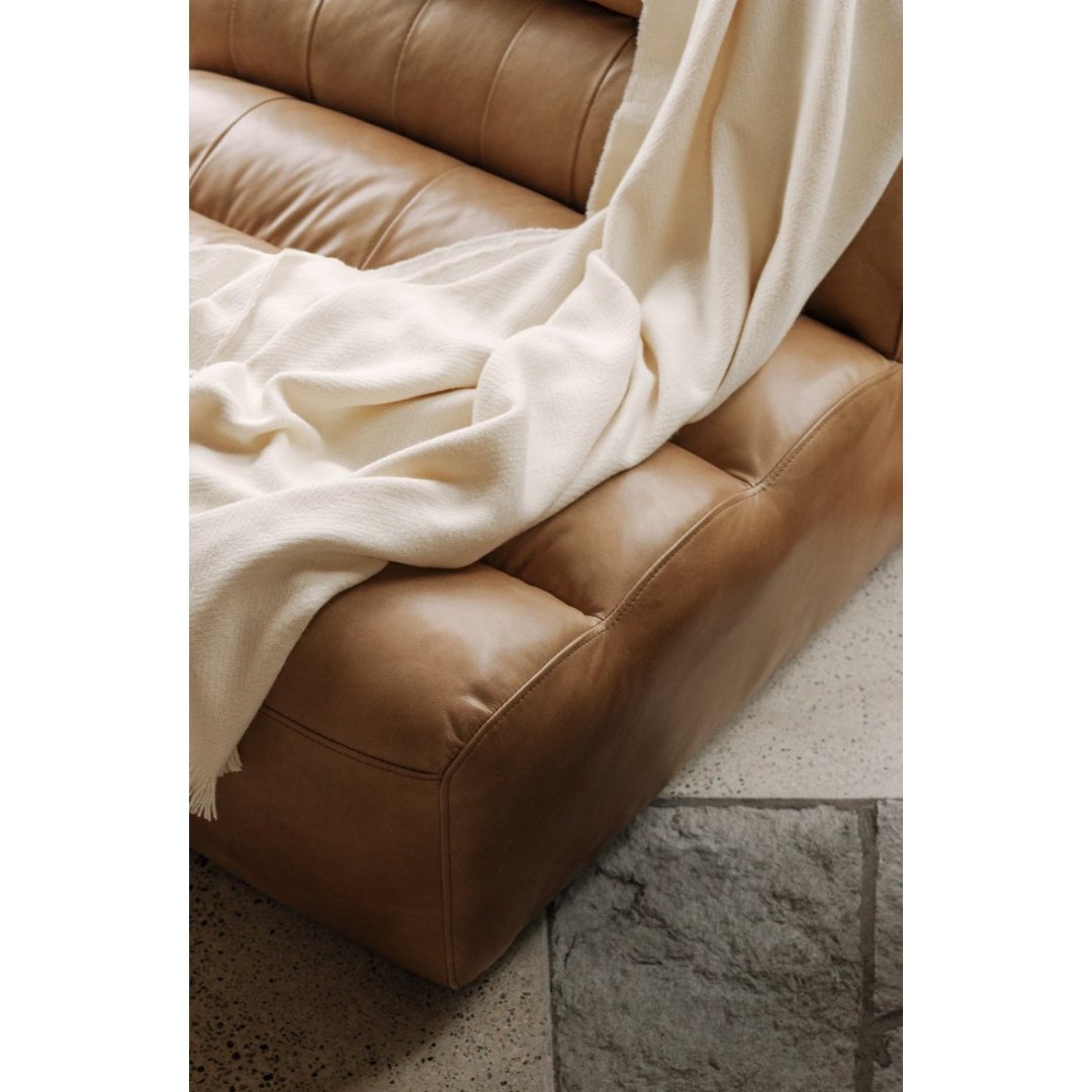 Rainor Leather Slipper Chair - Slipper Chairs - Hello Norden