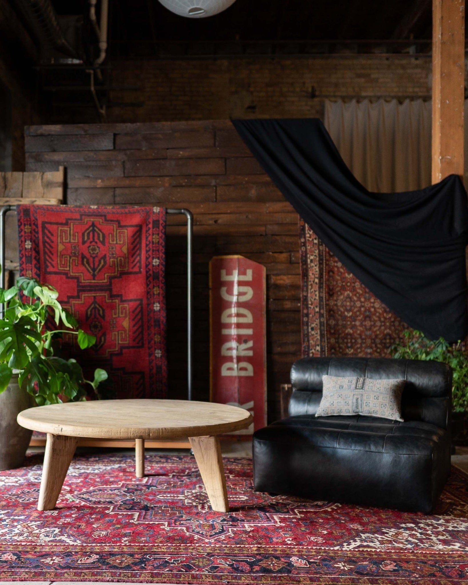 Rainor Leather Slipper Chair - Slipper Chairs - Hello Norden