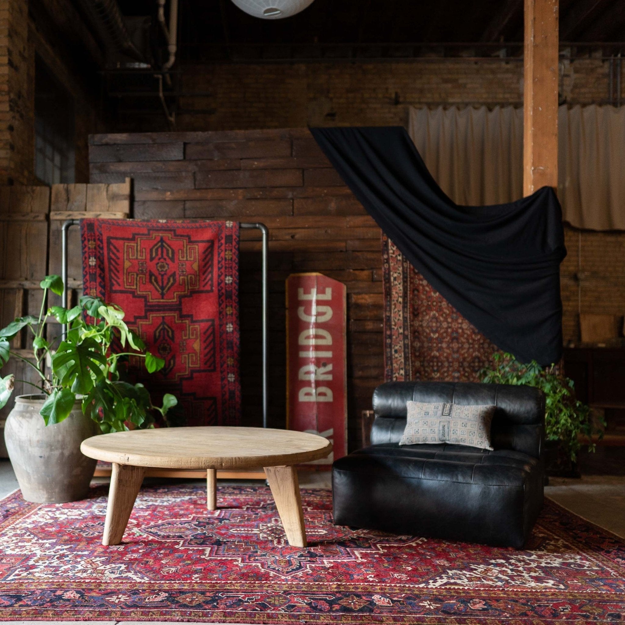 Rainor Leather Slipper Chair - Slipper Chairs - Hello Norden