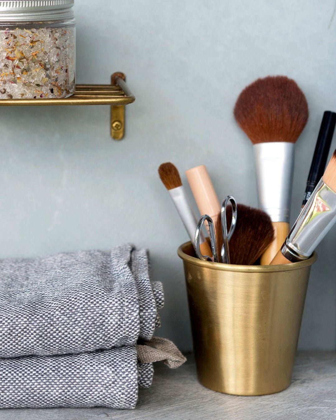 Knut Brass Cup - Home & Garden - Hello Norden