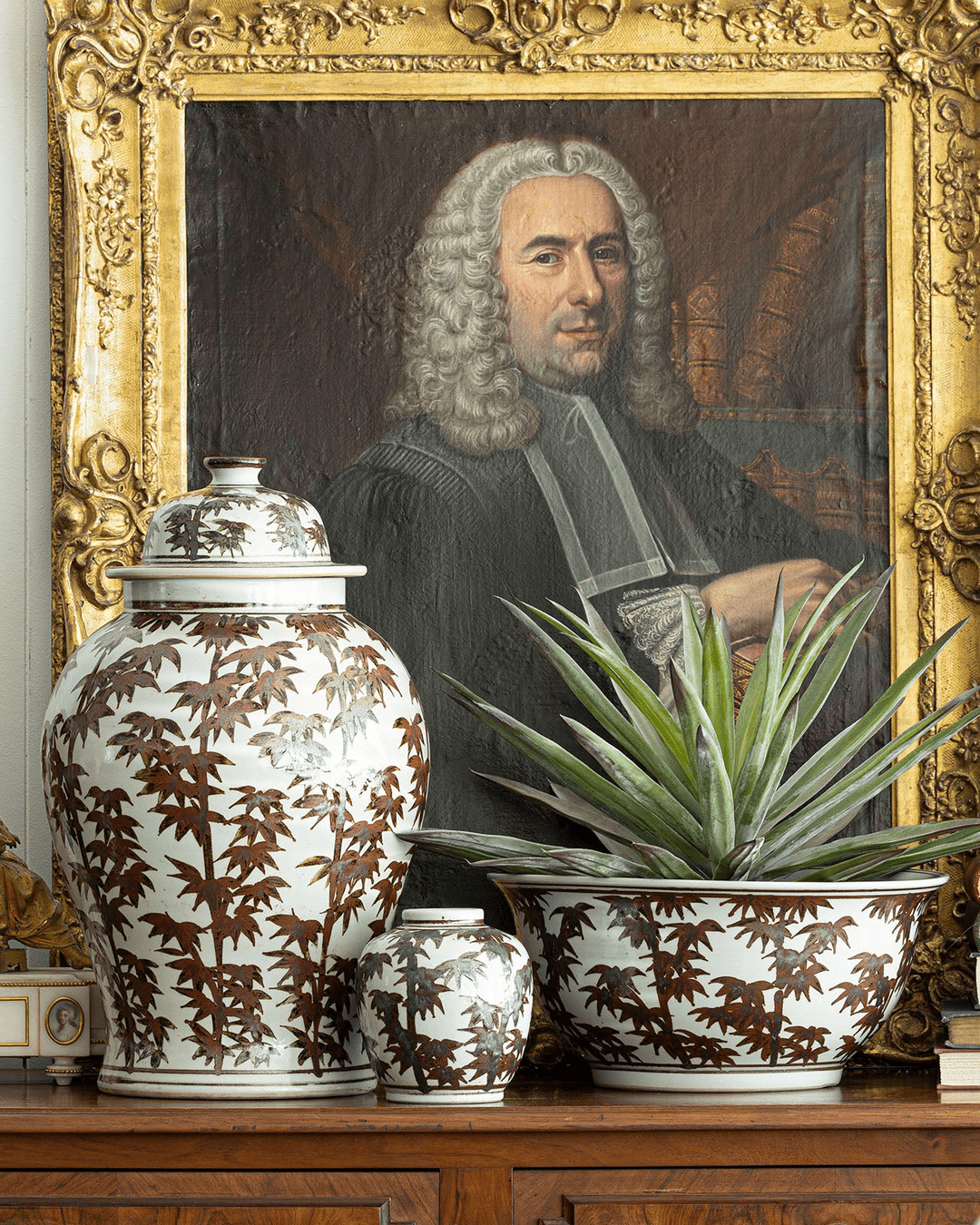 living room furniture modern mountain  vintage bowl Hello Norden - Aslak Shunan Charger, styled in a modern rustic room