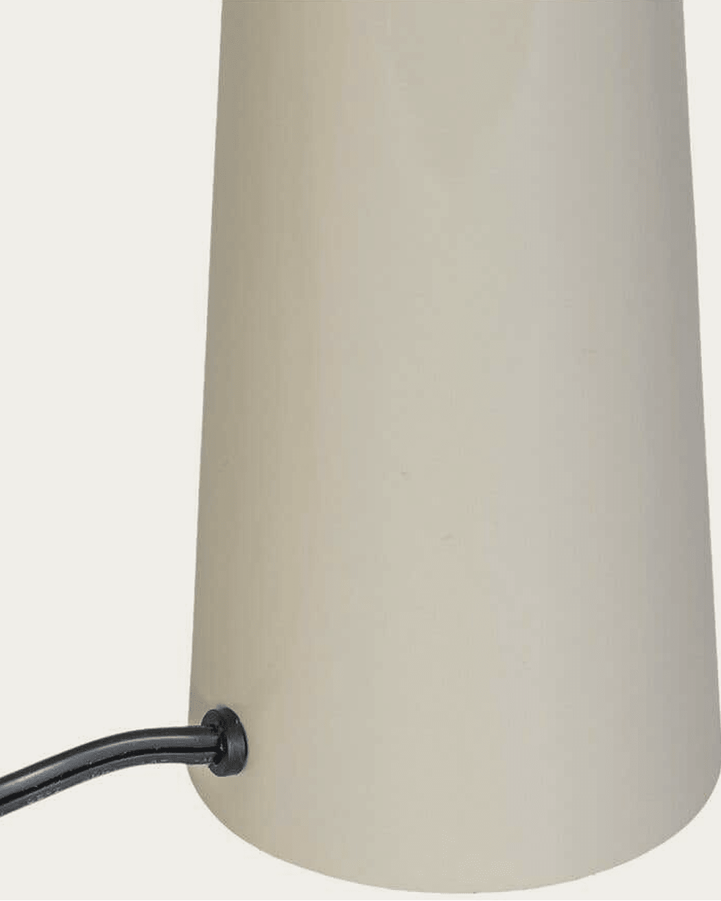 living room furniture modern mountain  table lamp Hello Norden - Torgeir Table Lamp, detail view