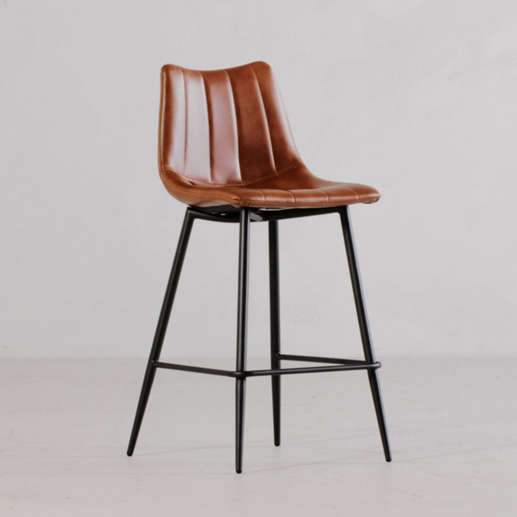 Valdemar Bar Chairs (Set of 2) - Bar Stools - Hello Norden