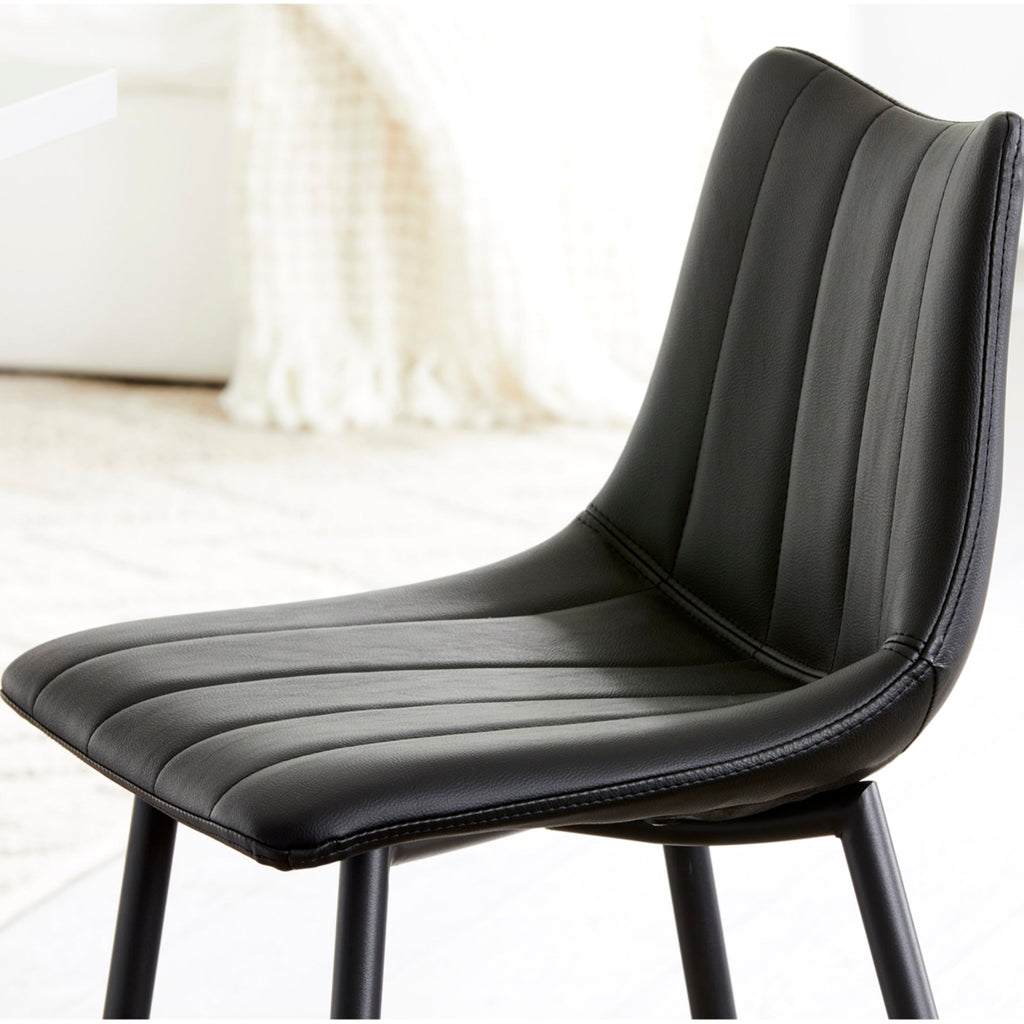 Valdemar Bar Chairs (Set of 2) - Bar Stools - Hello Norden