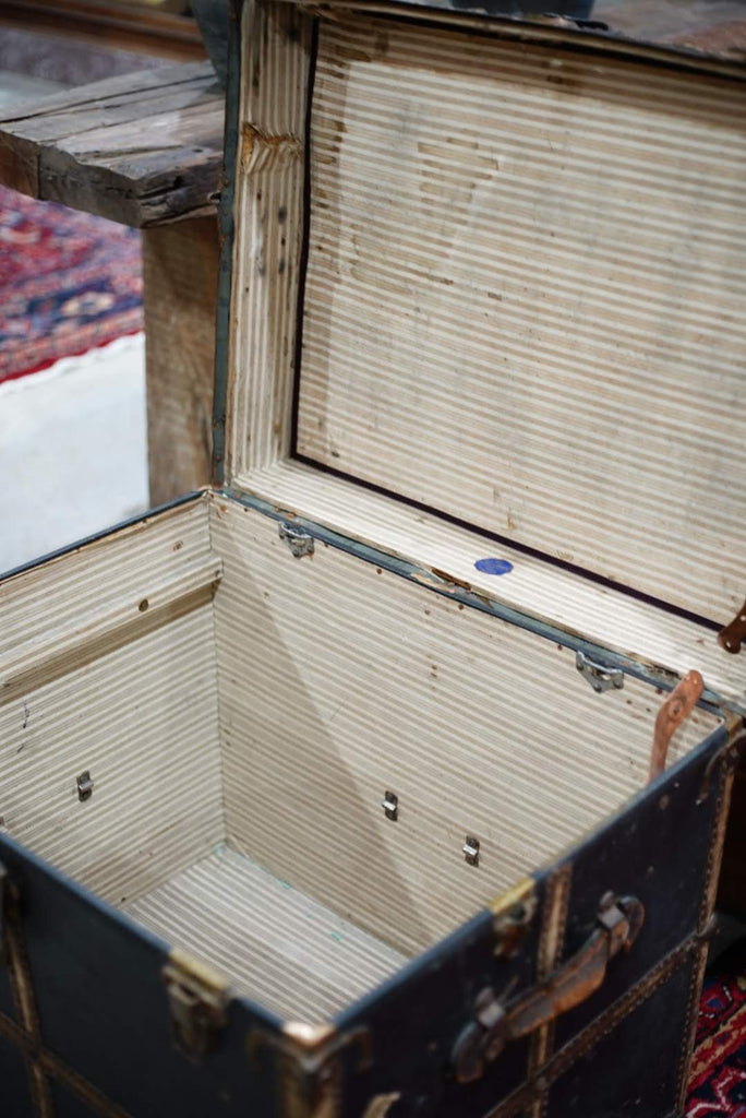 Black Antique Trunk - Home & Garden > Decor > Trunks - Hello Norden