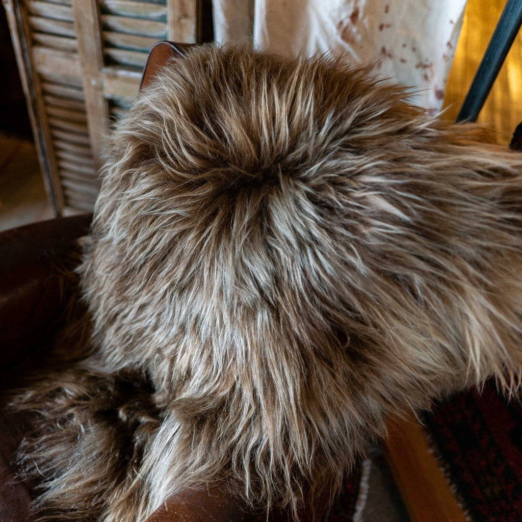 Icelandic Sheepskin Throw Rug - Dyed Brown - Rugs - Hello Norden