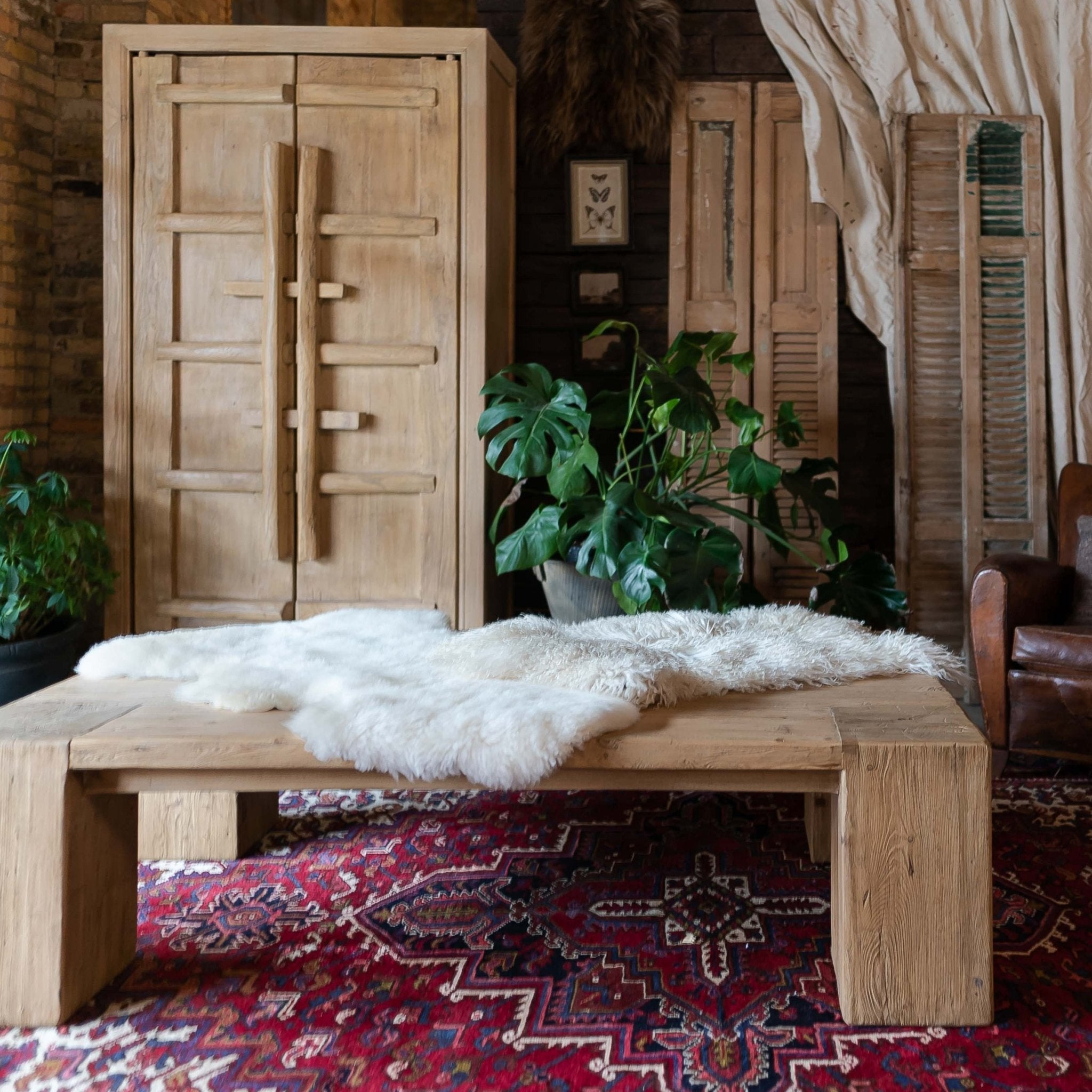 Texel Sheepskin Throw Rug - White - Rugs - Hello Norden